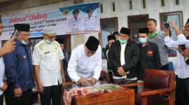 Mahyeldi resmikan masjid lailatul qadar