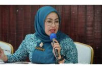 Ketua TPPKK Tanah Datar Ny Lise Eka Putra