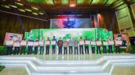 Pemerintah Kota Padang Panjang menerima penghargaan Narwasita Tantra dari Kementerian Lingkungan Hidup dan Kehutanan di Jakarta, Rabu (20/7). Foto: Kominfo Padang Panjang 