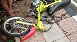 Pemotor yang menabrak polisi yang tengah bertugas harus berurusan dengan polisi. Pemotor itu dijerat dengan berbagai pasal