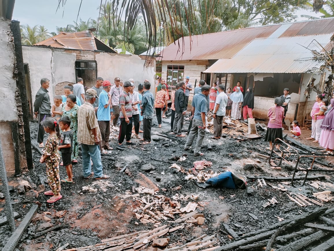 Kebakaran di Lengayang, Sebuah Rumah Ludes Dilalap Si Jago Merah