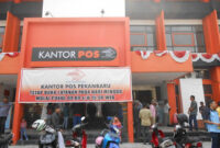 Kantor Pos Pekanbaru yang berada di Jalan Jend. Sudirman No. 229, Kota Pekanbaru, Provinsi Riau