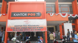 Kantor Pos Pekanbaru yang berada di Jalan Jend. Sudirman No. 229, Kota Pekanbaru, Provinsi Riau