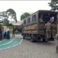 Satpol PP Kota Padang mengantar pelajar pulang ke rumah