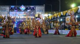 Grand Jember Fashion Carnaval (JFC) 2022 yang diselenggarakan di Jalan Protokoler Jember pada Minggu (7/8) malam. Pemprov Jawa Timur optimis JFC masuk dalam kalender even pariwisata internasional.
