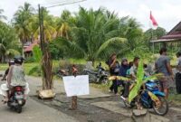 Jalan Sicincin-Pariaman Kabupaten Padang Pariaman dikritik Warga