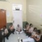 Delapan pelajar salah satu SMK di Kecamatan IV Jurai yang terjaring razia rutin Satpol PP Pesisir Selatan karena kedapatan merokok memakai seragam sekolah di tempat umum