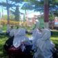Proses belajar mengajar di luar kelas di SMAN 1 Sutera 