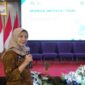 Anita sebagai Pemeriksa Desain Industri Muda di Direktorat Jenderal Kekayaan Intelektual (DJKI) Kemenkumham saat menyampaikan perbedaan desain industri dengan hak cipta.