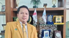 Dekan FMIPA Universitas Negeri Padang Dr Yulkifli