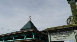 Masjid Al Bahri yang berada di Parak Jigarang, Kelurahan Anduring, Kota Padang 