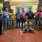 Terduga pelaku penyalahgunaan narkoba berinisial AT alias C saat diringkus oleh Tim Opsnal Sapu Jagat Satresnarkoba Polres Pessel 