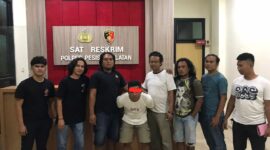 Terduga pelaku penganiayaan seorang sopir truk CPO secara bersama-sama saat diamankan Tim Opsnal Macan Kumbang Satreskrim Polres Pessel dan Unit Reskrim Polsek Linggo Sari Baganti 