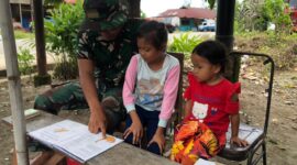 Momen Keakraban Satgas TMMD 115 Pesisir Selatan Bersama Keluarga Asuh.