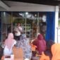 Ikal Jonedi saat menghadiri acara Syukuran Satu Tahun Galeri Forum Industri Kecil dan Menengah (FIKMA) Pesisir Selatan 