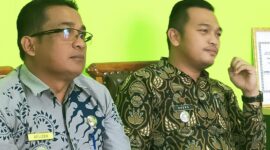 Camat Ranah Ampek Hulu Tapan Agnes Dheno Arnas (kanan) dan Camat Basa Ampek Balai Tapan Aflizen (kiri). Foto : Dr Yulizal Yunus Datuak Rajo Bagindo 