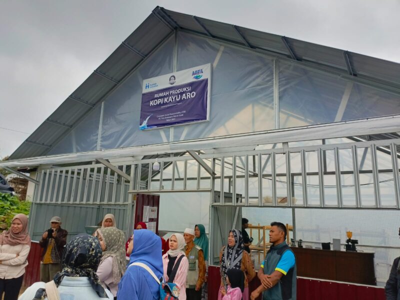 Rumah Produksi Kopi Kayu Aro Solok