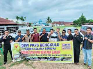 PKPS Bengkulu Lepas Tim Penyalur Bantuan untuk Korban Banjir dan Tanah Longsor di Pesisir Selatan