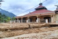 Masjid Nurul Ibadah di Kampung Tanjung, Nagari Duku Utara, Kecamatan Koto XI Tarusan, Kabupaten Pesisir Selatan 