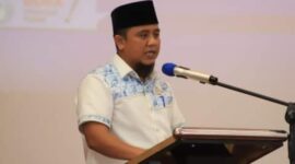 Ketua DPRD Pesisir Selatan Ermizen