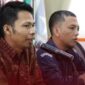Anggota KPU Pessel Syafrijal Chan (kiri)