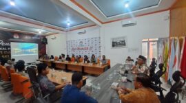 KPU Pessel mengadakan sosialisasi Pilkada Serentak 2024 bersama Persatuan Penyandang Disabilitas Indonesia (PPDI) pada Sabtu, 16 November 2024 di Aula Kantor KPU setempat