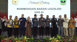 Rombongan Badan Legislatif DPR RI saat melakukan kunjungan kerja di Sumatera Barat 