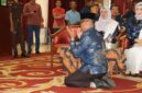 Risnaldi Ibrahim sujud syukur usai ditetapkan sebagai Wakil Bupati Pesisir Selatan terpilih periode 2025-2030 oleh KPU setempat 