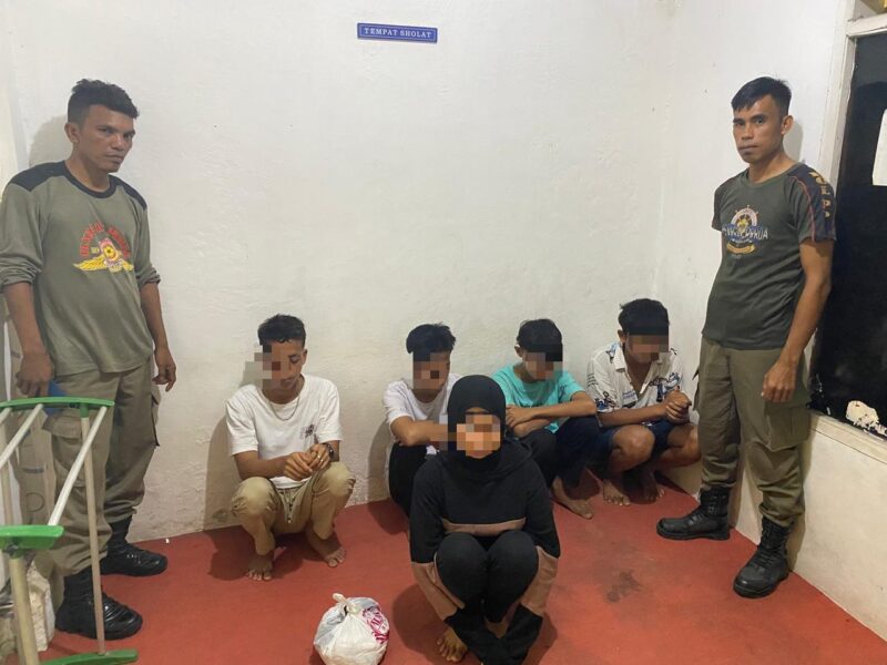 5 anak di bawah umur diamankan Satpol PP Pessel yang diduga melakukan perbuatan asusila di sebuah kamar kos-kosan