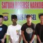 Empat pemuda yang diduga sebagai pengedar narkoba jenis sabu berhasil diringkus Satresnarkoba Polres Pessel dalam waktu satu hari di dua kecamatan.