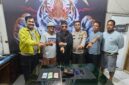 Pelaku pencurian berinisial ASG saat diamankan di Mapolsek Ranah Pesisir, Pesisir Selatan.