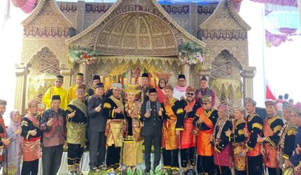 Wakil Bupati Risnaldi Hadiri Pengukuhan Datuak Batuah Nan Kayo di Ampang Pulai