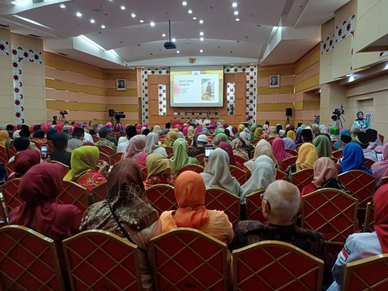 Seminar Budaya bertajuk Tantangan Nilai dan Identitas Minangkabau Masa Kini 