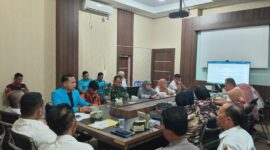 Ketua KNPI Pesisir Selatan Rahmad Ardiansyah (jas biru) saat menghadiri rapat persiapan upacara peringatan Sumpah Pemuda tingkat Kabupaten ke-97  Tahun