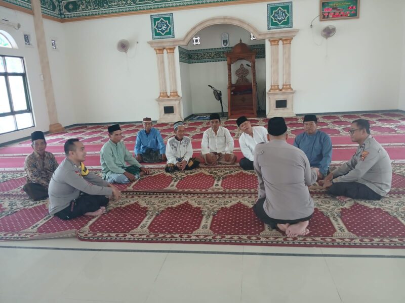 Anggota Polres Bhabinkamtibmas Kramatwatu Polrestaserkot Lakukan Patroli ke Tokoh Agama –

