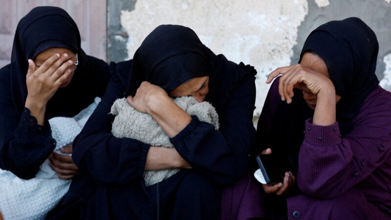 Bahkan di Gaza yang hancur, jurnalis Inggris masih melakukan sanitasi terhadap genosida tersebut

