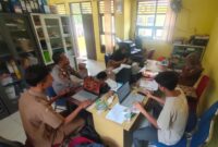 Bhabinkamtibmas, Polsek Mancak, Polres Cilegon Aktif Lakukan Kunjungan dan Silaturahmi ke Kantor Desa

