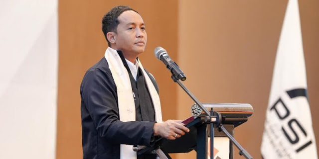 Dari Jelita hingga Partai Biasa

