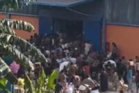 Gudang Bulog Sibolga Dijarah Warga di Tengah Bencana

