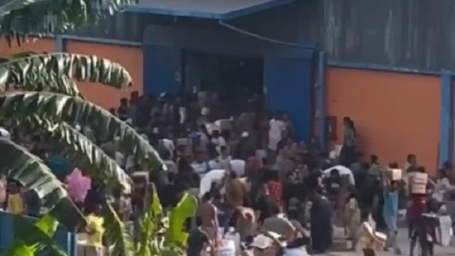 Gudang Bulog Sibolga Dijarah Warga di Tengah Bencana

