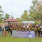 Wakil Bupati Pesisir Selatan saat foto bersama seusai membuka Open Tournament Sepakbola Ria Cup ke-8 yang digelar di Lapangan Kampung Tarok, Nagari Lakitan, Kecamatan Lengayang