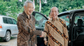 Netizen menyoroti rambut Jokowi yang semakin tipis saat bertemu Lee Hsien Loong

