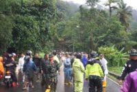 Ngeri! Puluhan Orang Hilang Diduga Tertimbun Lumpur dan Terseret Banjir di Lembah Anai

