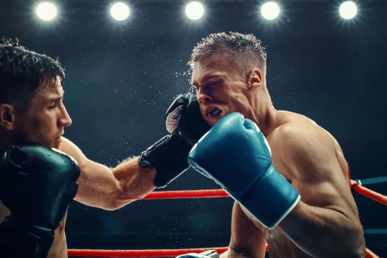 Otak Pejuang Menunjukkan Gelombang Pembersihan yang Mengejutkan Sebelum Keruntuhan yang Berbahaya

