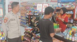 POLISI KRONJO LAKSANAKAN PATROL DIALOGIS UNTUK MENCIPTAKAN RASA KEAMANAN DI WILAYAH HUKUMNYA –

