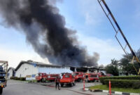 Pabrik Tekstil di Cikarang Dilalap Api

