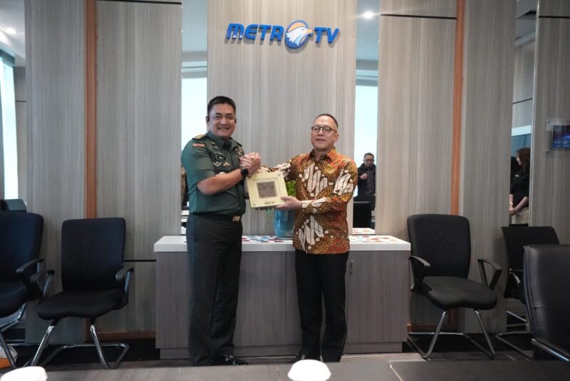 Perkuat Silaturahmi dan Kolaborasi, Kadispenad Kunjungi Metro TV

