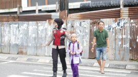 Personel Direktorat Samapta Polda Kep. Babel Tingkatkan Pengendalian dan Keamanan Lalu Lintas Siswa di Pagi Hari

