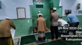 Polsek Cimarga Polres Lebak Gelar Salat Subuh Berjamaah di Masjid Assa'addah Cimarga –

