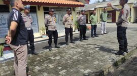 Polsek Kronjo Gelar Panggilan Pagi

